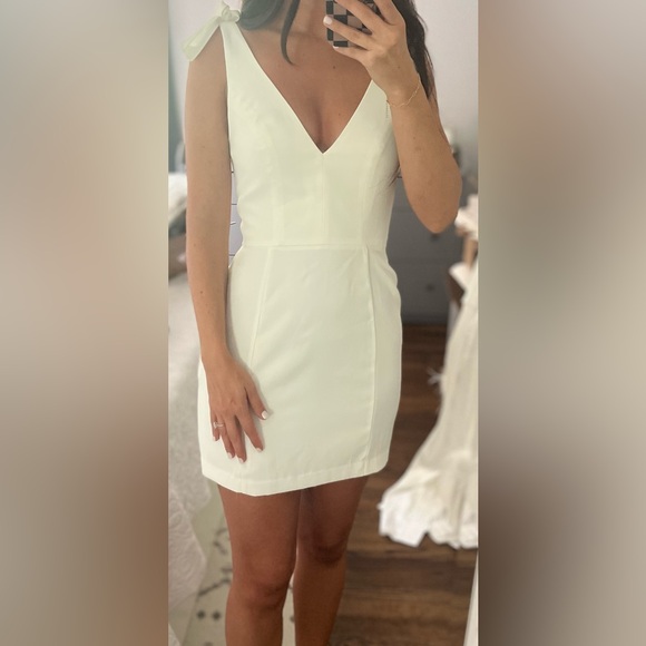 Amanda Uprichard Allora Dress in Ivory - Picture 4 of 4